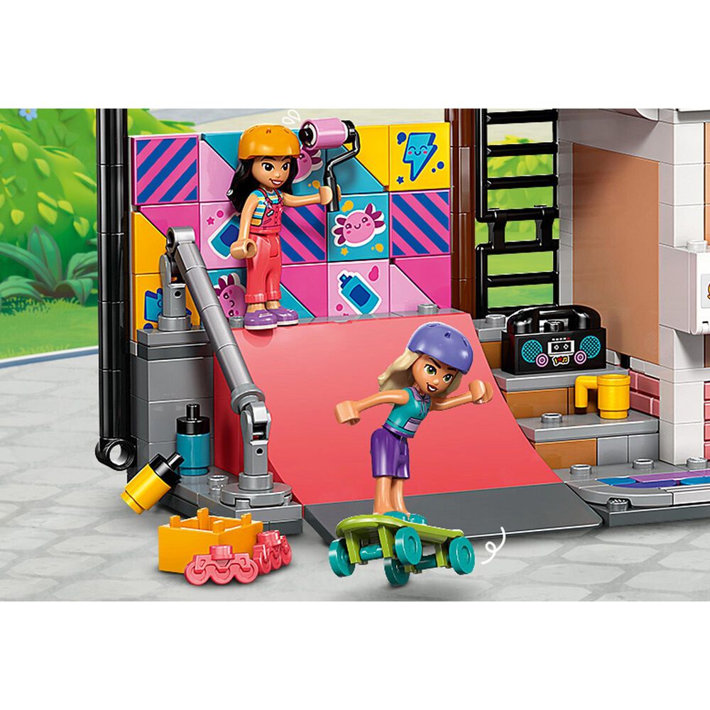 LEGO Friends Liann's Family House Building Set, , large