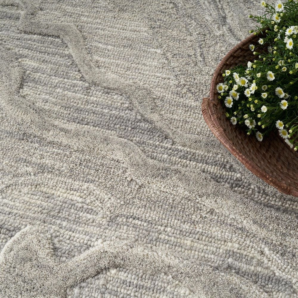 Nourison Graceful 3&#39;9&quot; x 5&#39;9&quot; Gray Area Rug, , large