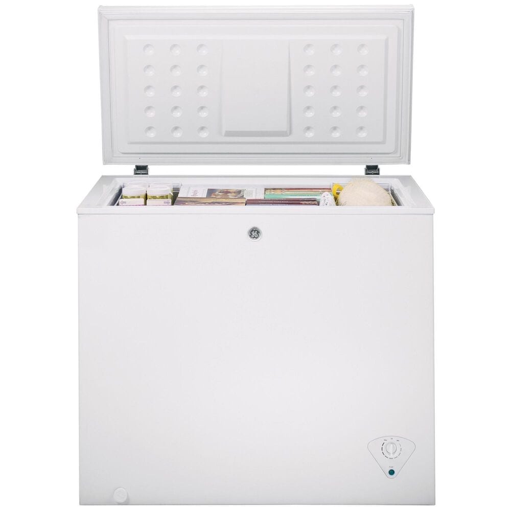 GE Appliances 7.0 Cu. Ft. Manual Defrost Chest Freezer in White, , large