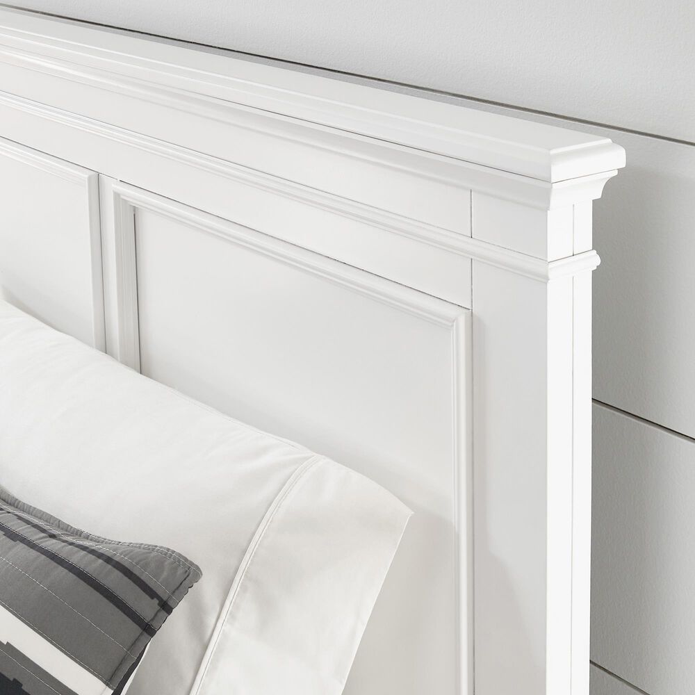 Ashley Fortman Full Panel Bed in White, , large