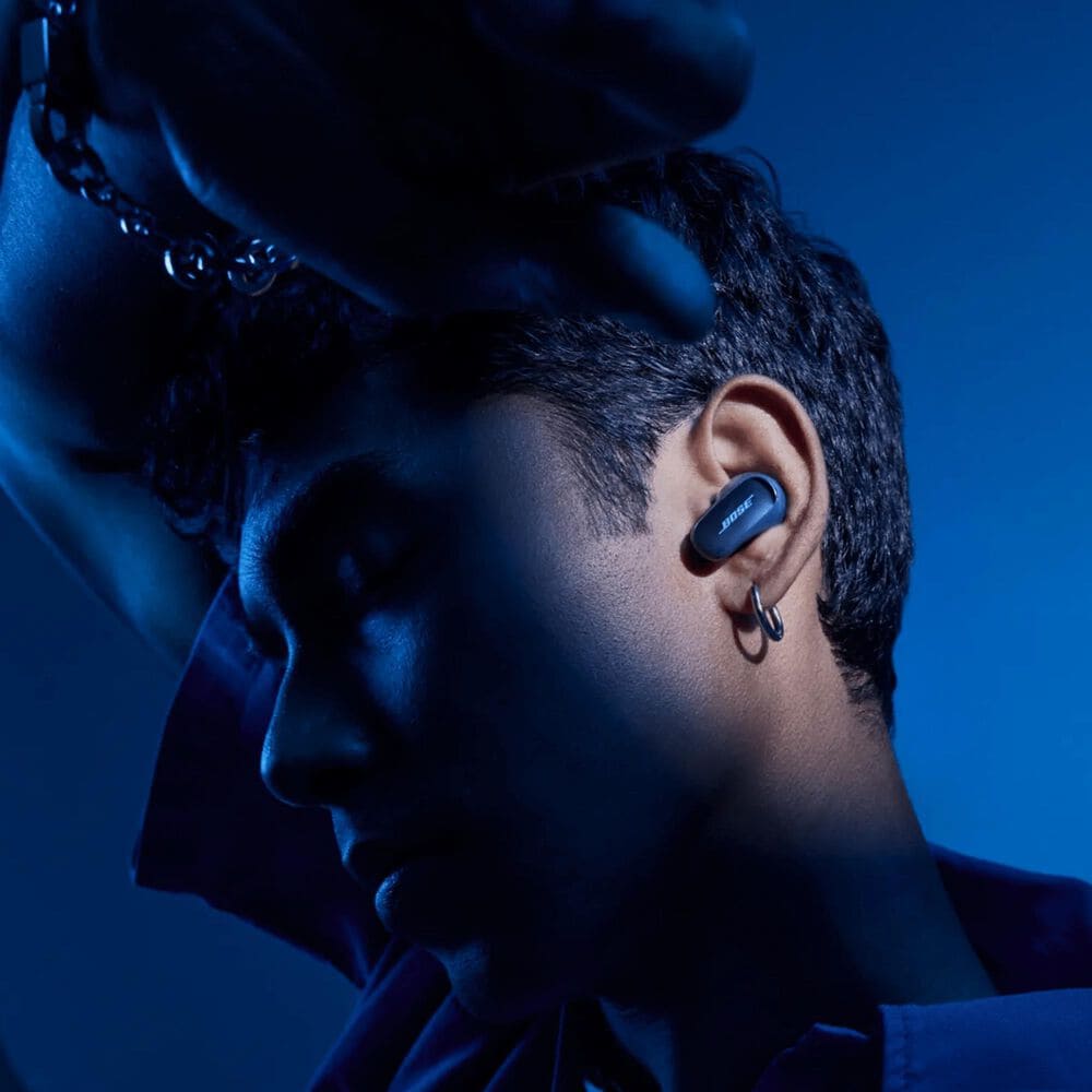Bose QuietComfort Ultra Earbuds in Lunar Blue, , large