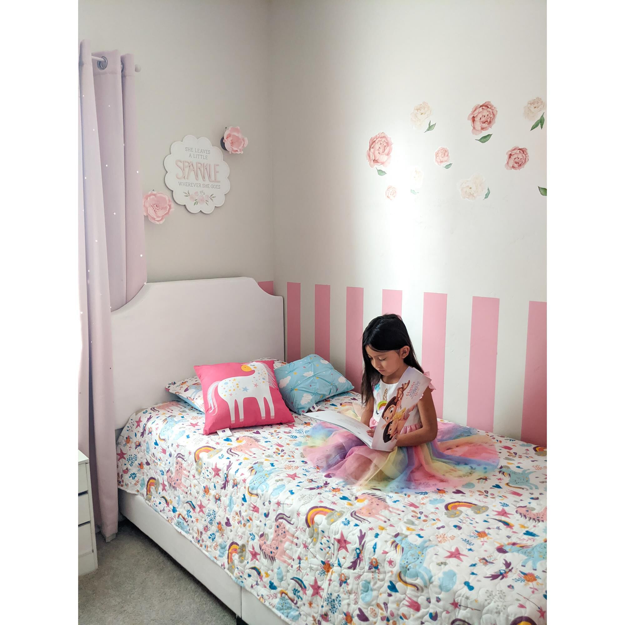 Triangle Home Fashions Unicorn Heart 4 Piece Twin Quilt Set in