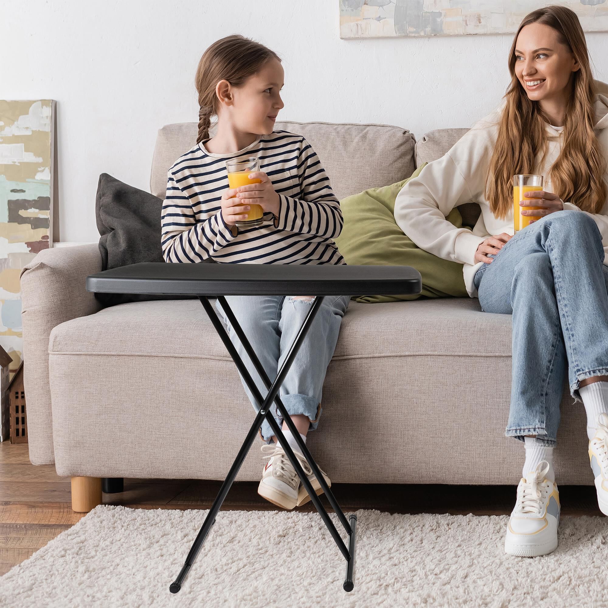Folding table for sitting 2025