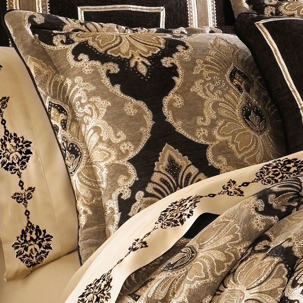 J. Queen New York Bradshaw 4-Piece Queen Comforter Set in Black, , large