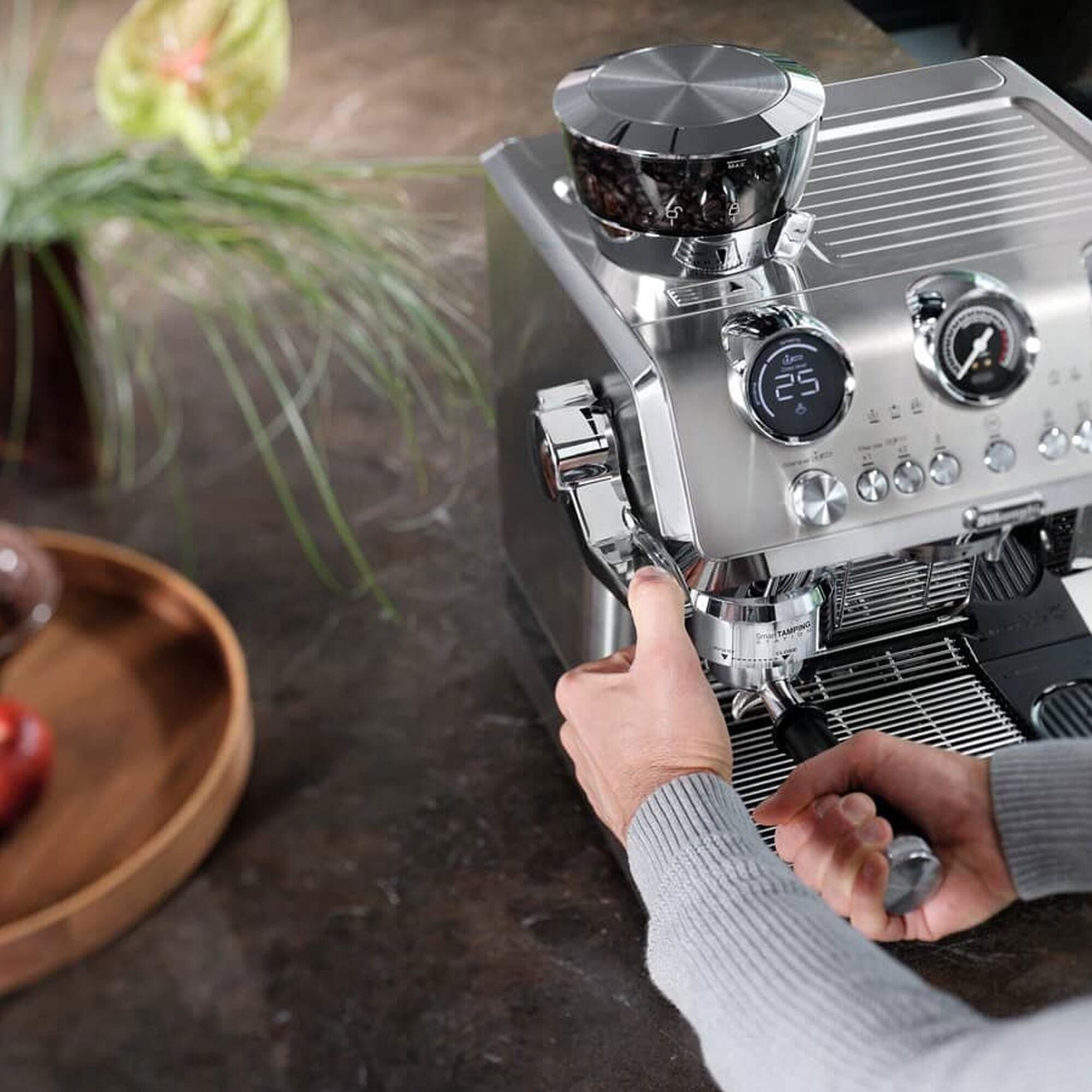 DeLonghi La Specialista Maestro 85L Espresso Machine with Cold