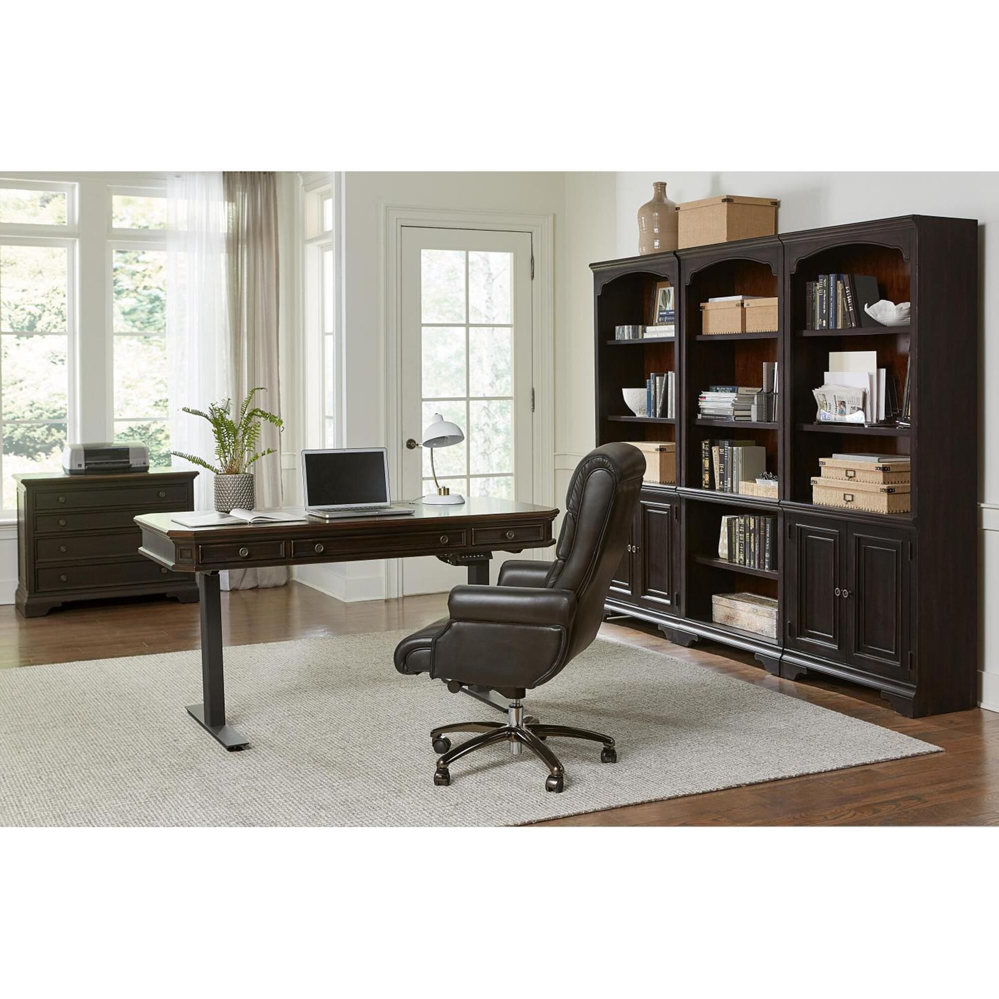 Hampton lift 2025 chair