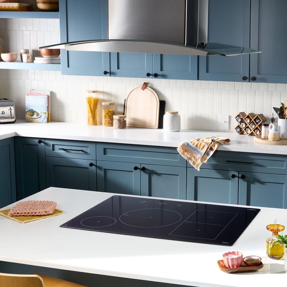 Whirlpool 30&quot; Intelligent Induction Cooktop with Temp Cook Technology and WipeClean Coating in Black, , large