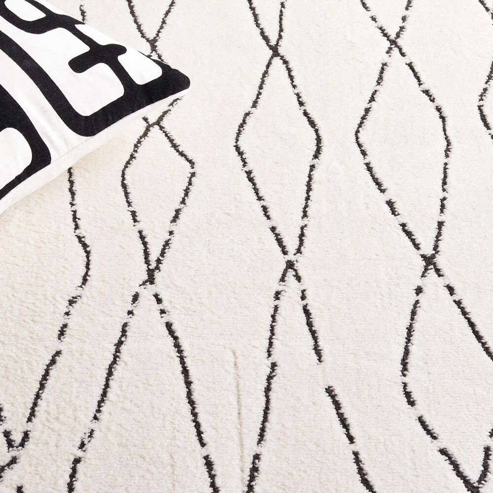 Safavieh Melody MEL112B 5&#39;3&quot; x 7&#39;6&quot; Ivory and Black Area Rug, , large