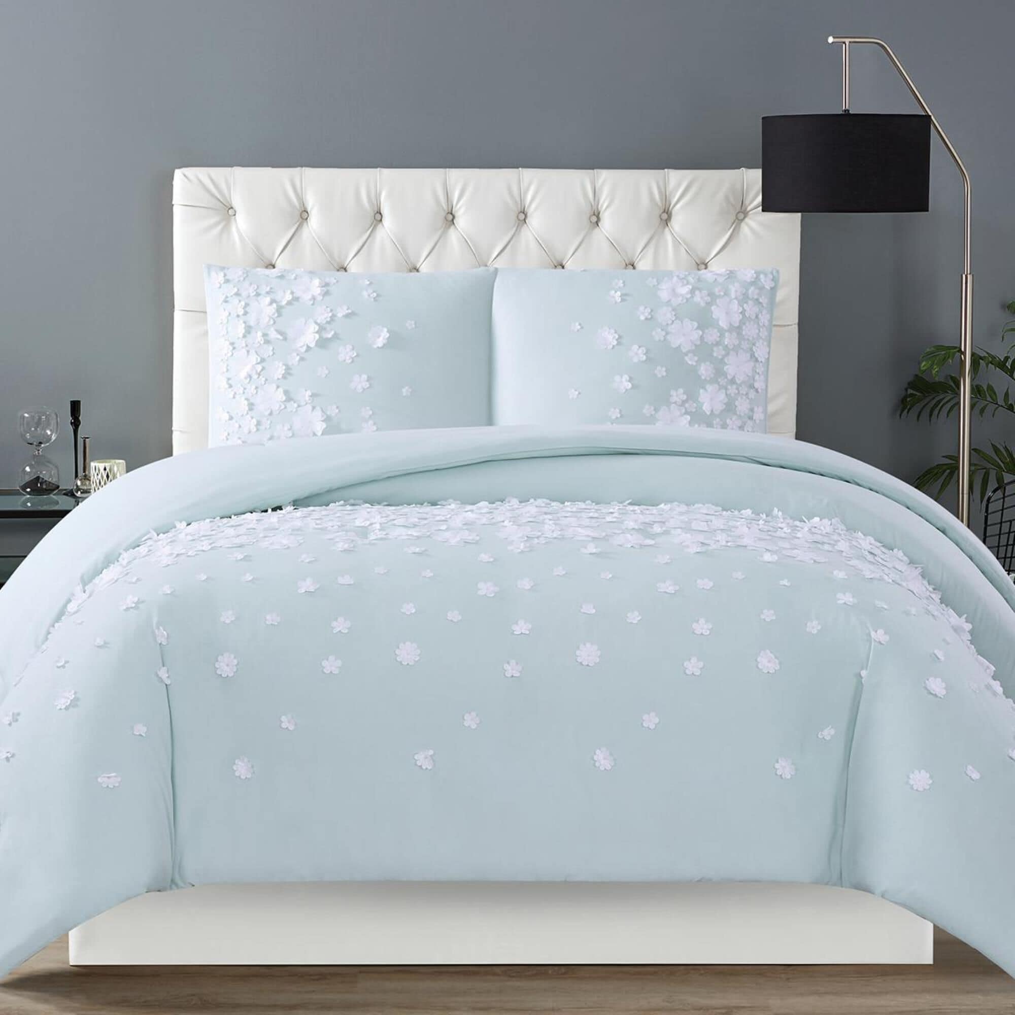 Mint comforter sale queen