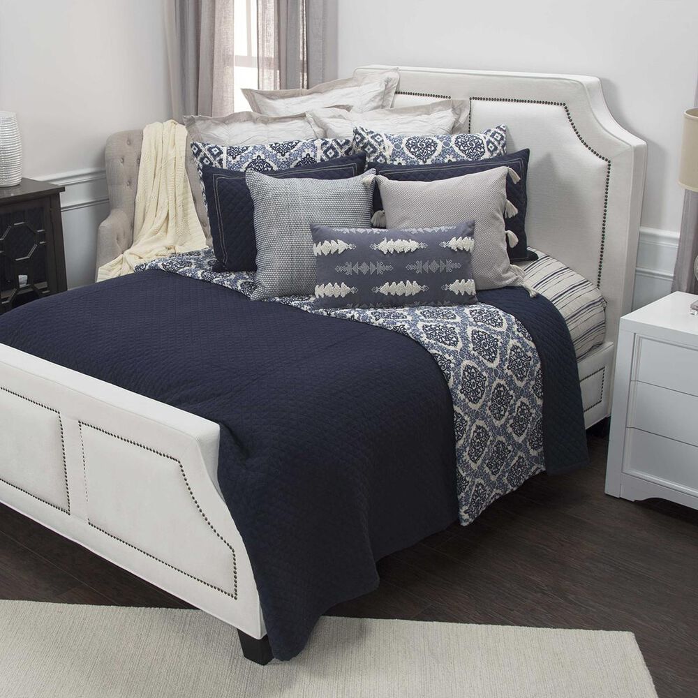 Rizzy Home Breeze On By Donny Osmond 90&quot; X 92&quot; Quilt in Indigo, , large
