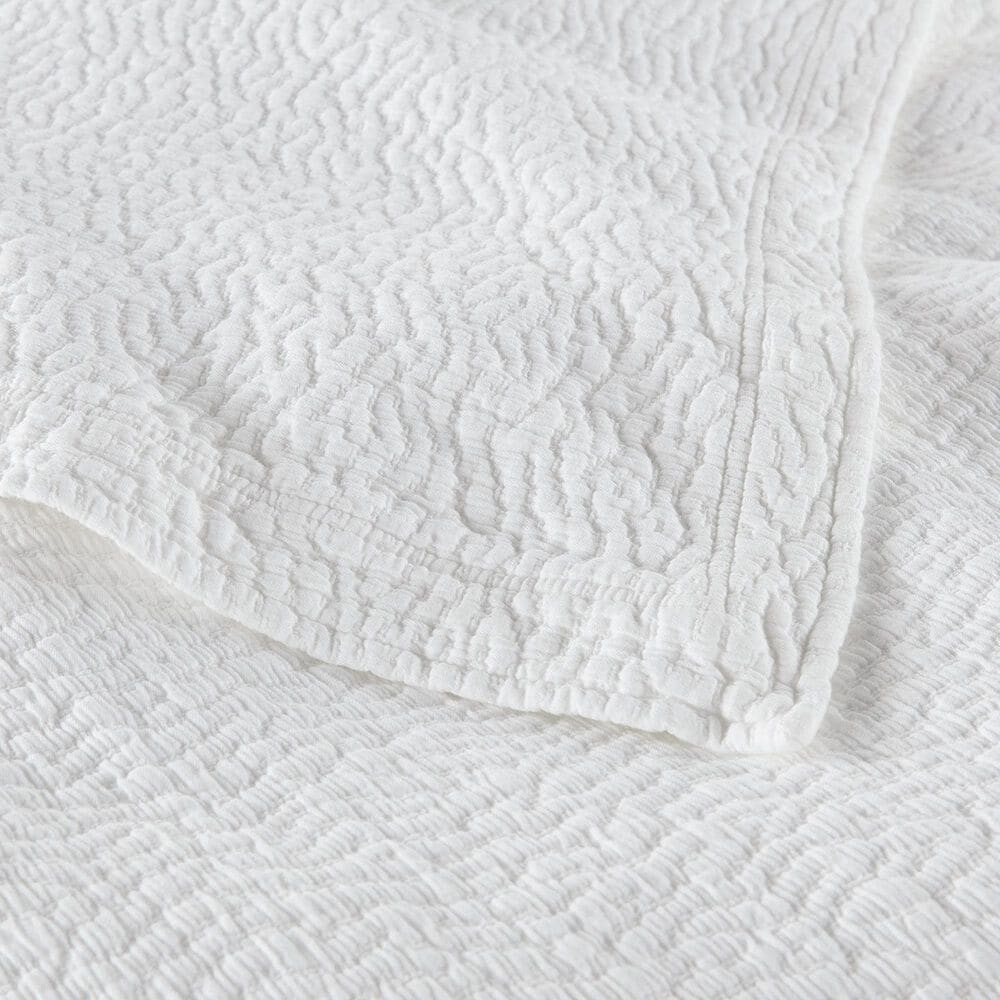 Peacock Alley Mia Matelasse King Coverlet in White, , large