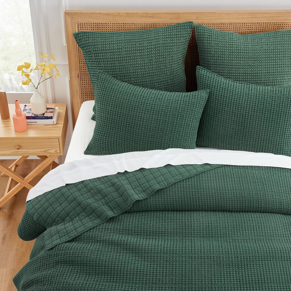Levtex Mills Waffle 3-Piece Full/Queen Quilt Set in Forest Green, , large
