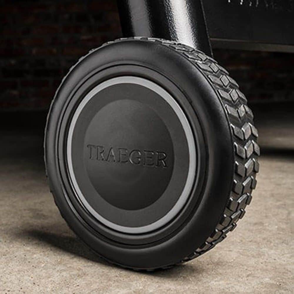 Traeger Grills Ironwood Series 885 Pellet Smoker Grill in Black, , large