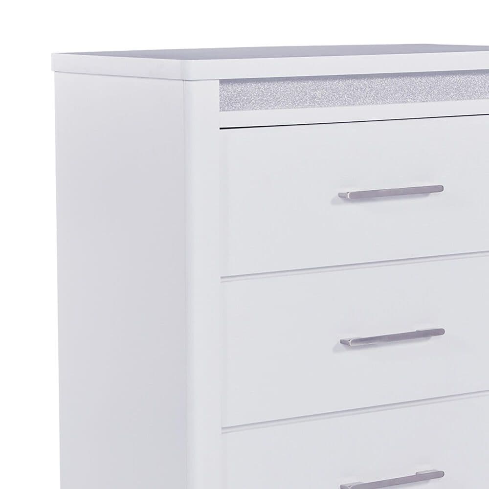 Ashley Jarlee 4-Drawer Chest in White, , large