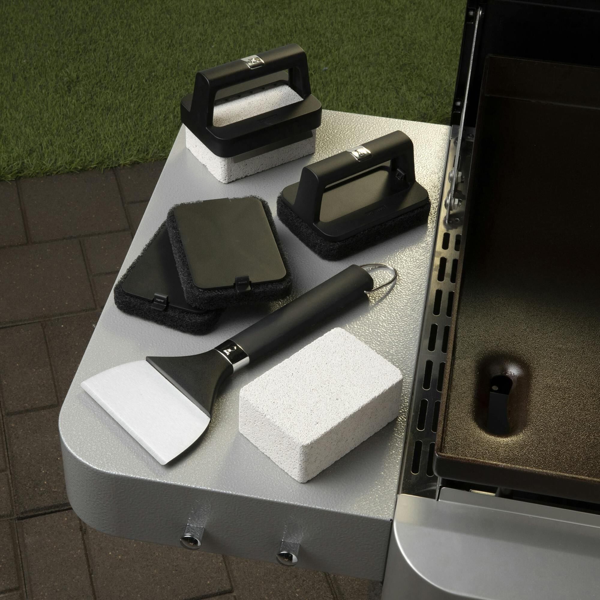 Weber cleaning kit on sale