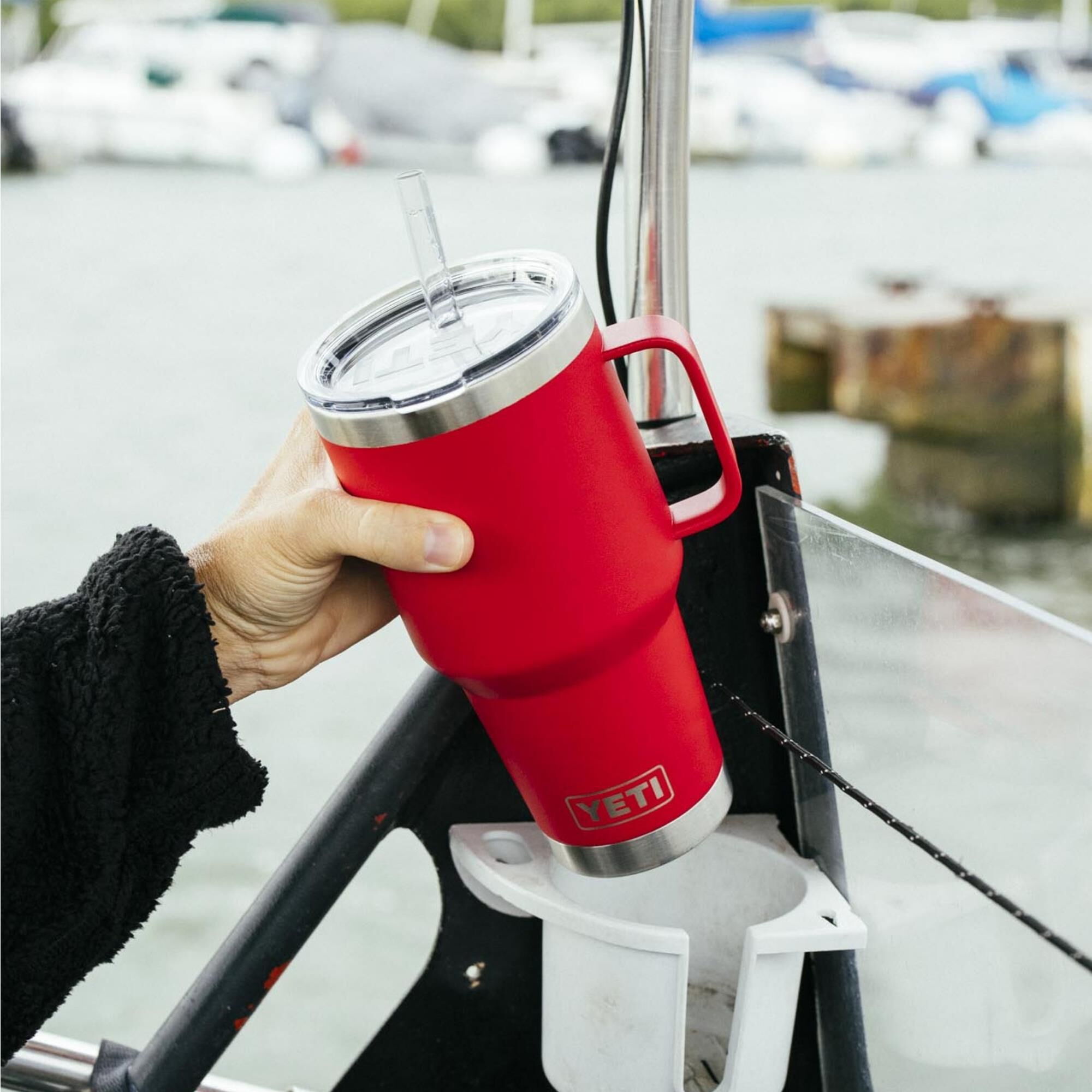 Yeti hotsell rambler red