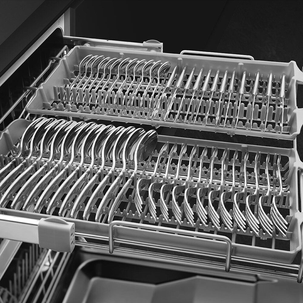 SMEG Retro-Style 24" Built-In Dishwasher in White, , large