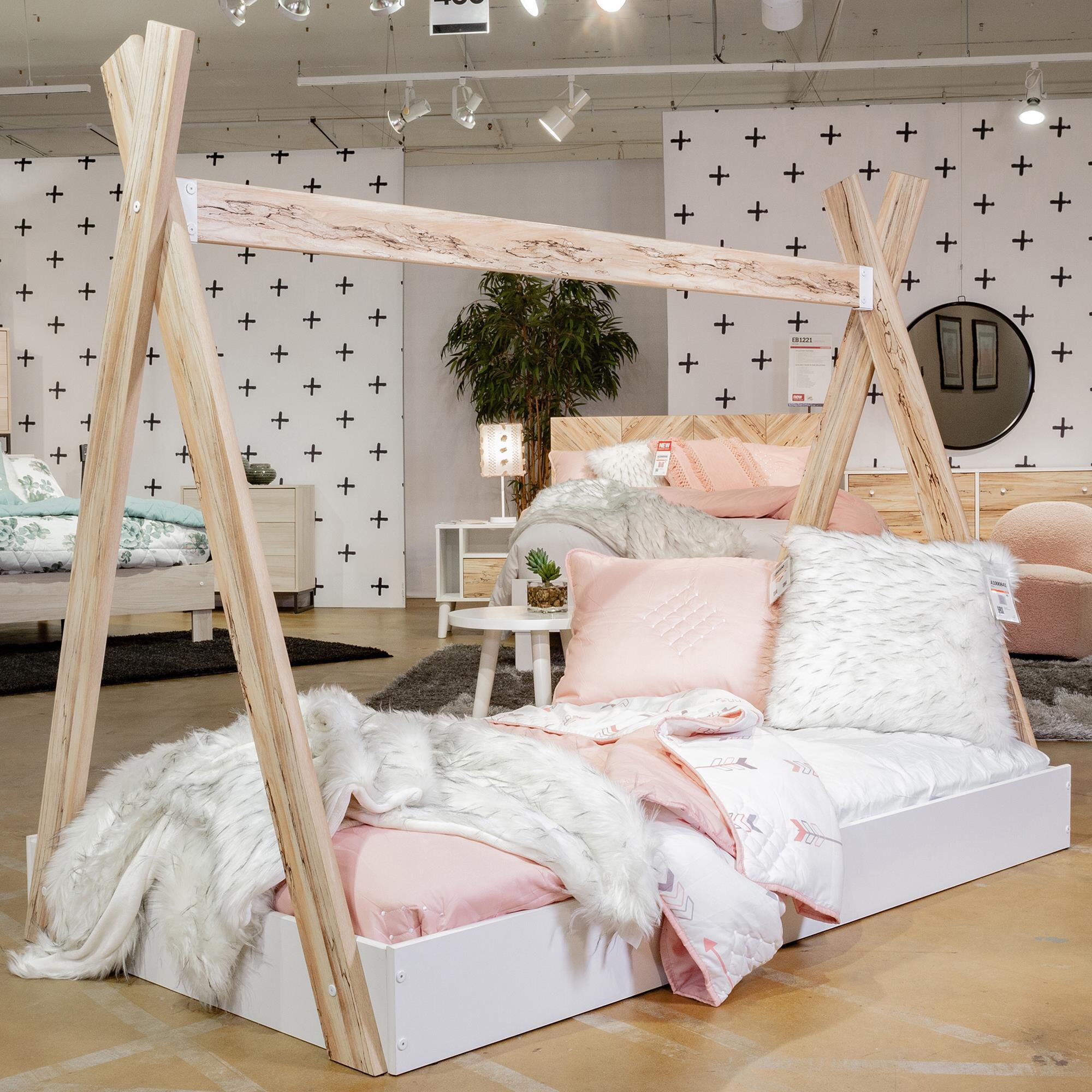 Signature Design by Ashley Piperton Twin Tent Complete Bed in Matte White and Sugarberry