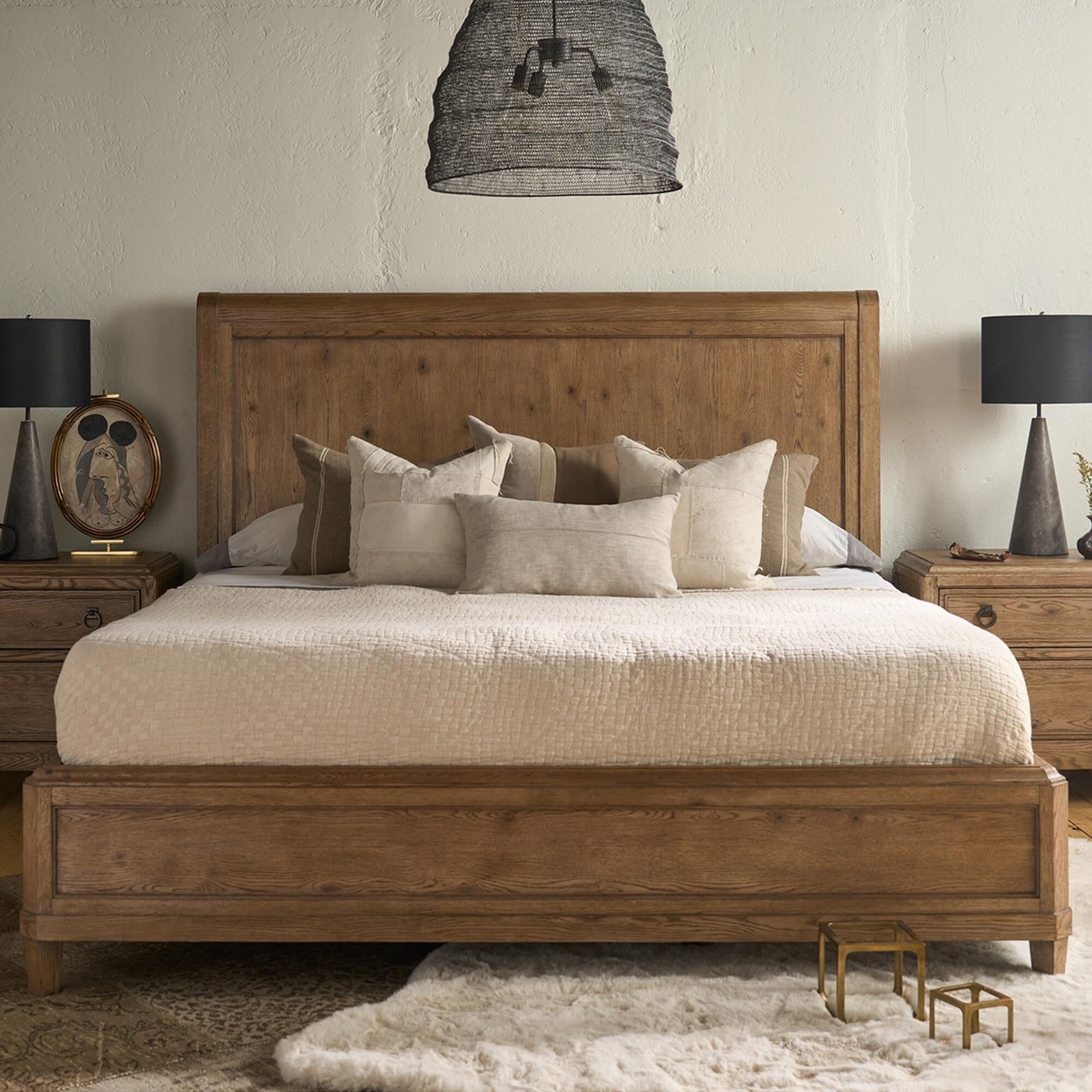 Universal Furniture Griffith Park Queen Panel Bed in Sienna