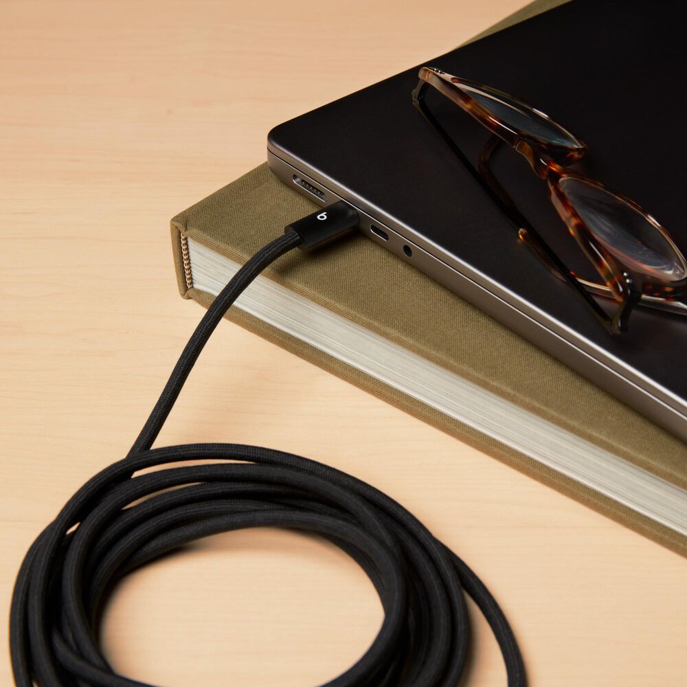 Beats 240W 10' USB-C to USB-C Braided Cable in Bolt Black, , large