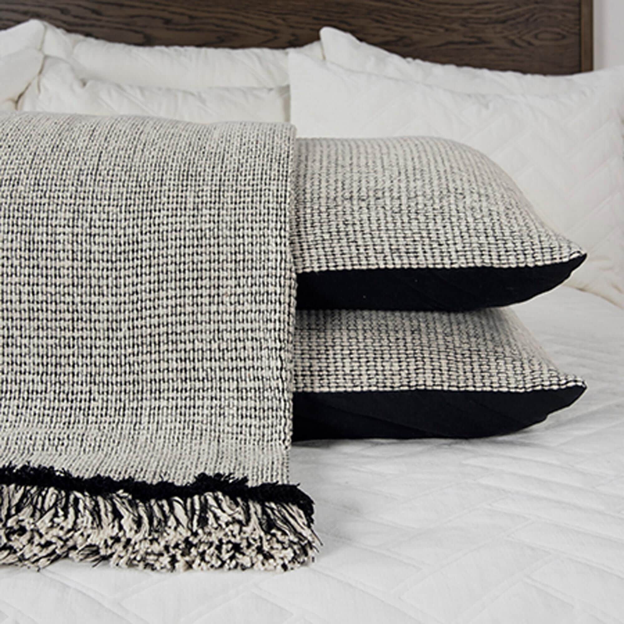 Rizzy home best sale throw blanket