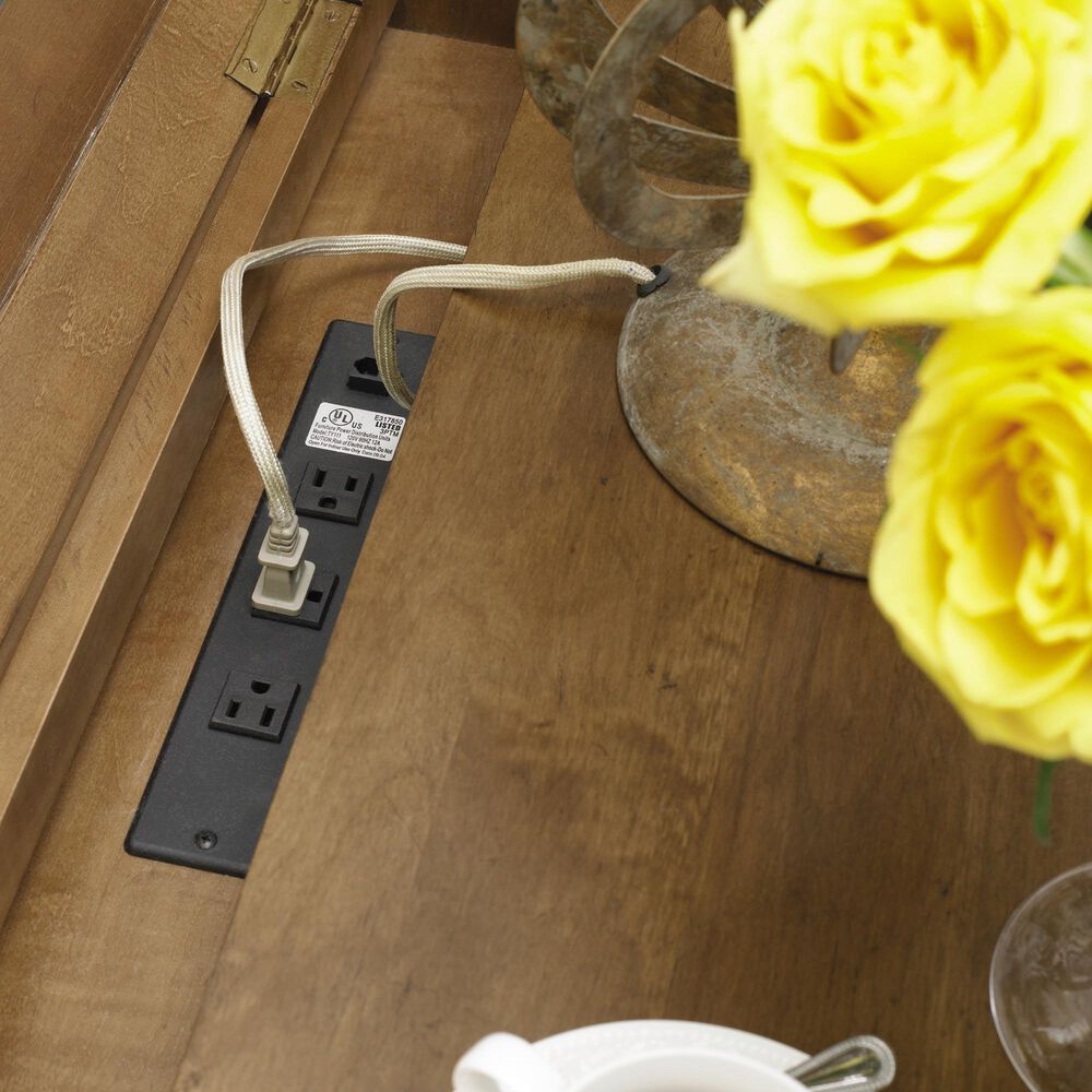 Universal Furniture New Lou 5-Piece Queen Sleigh Bedroom Set in Cognac, , large