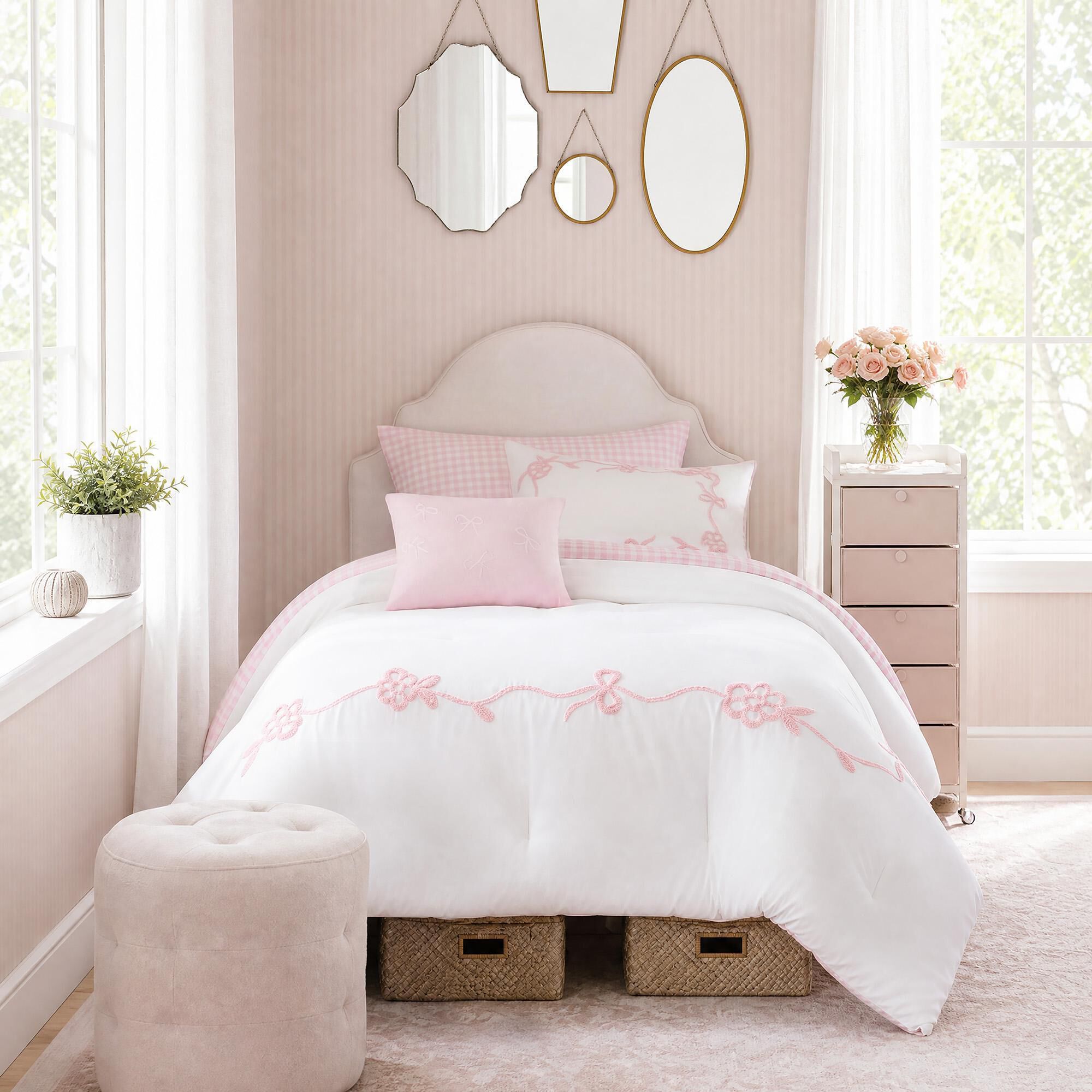 Hampton Park Tiffany 4-Piece Twin/Twin XL Comforter Set in Pink