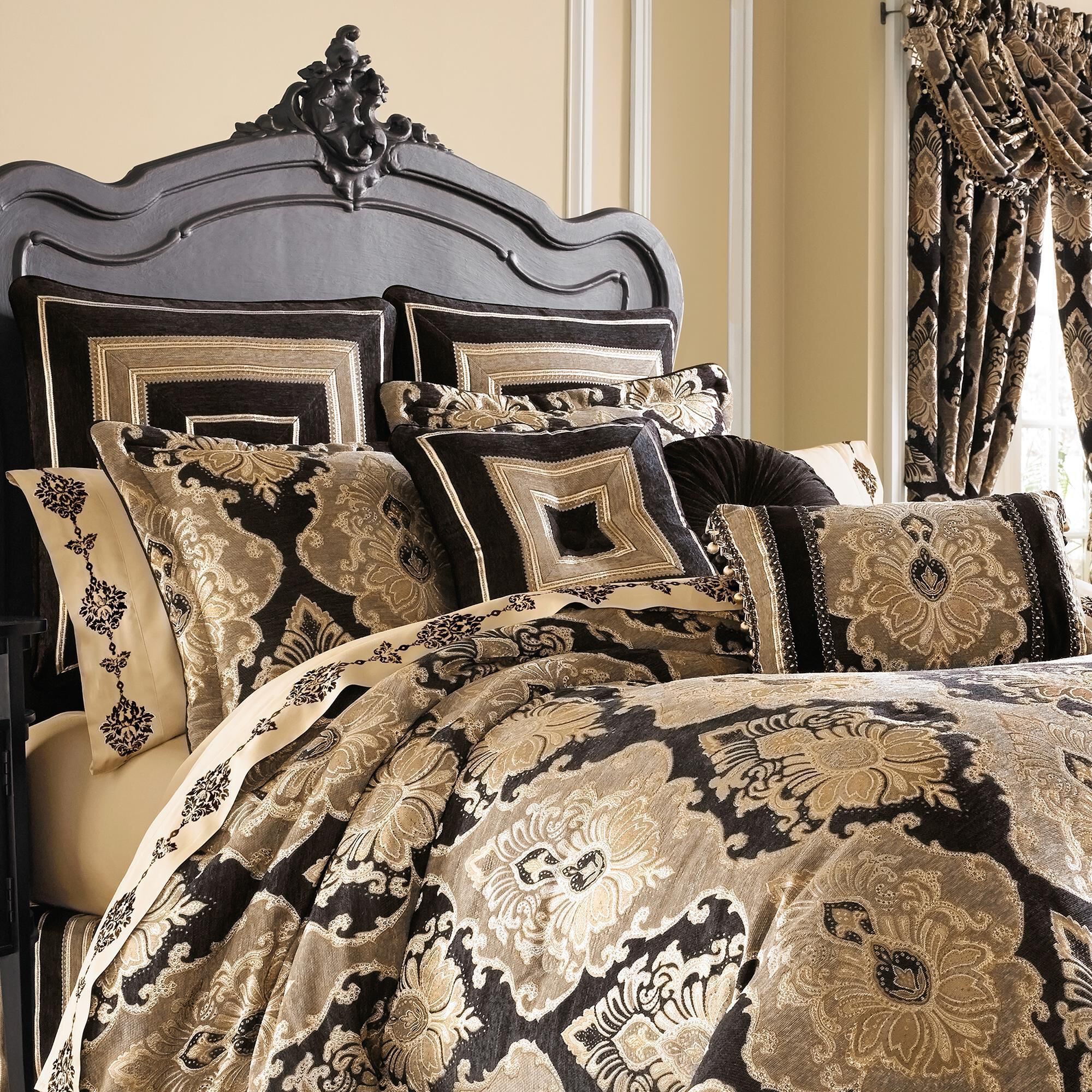 Jqueen bedding outlet