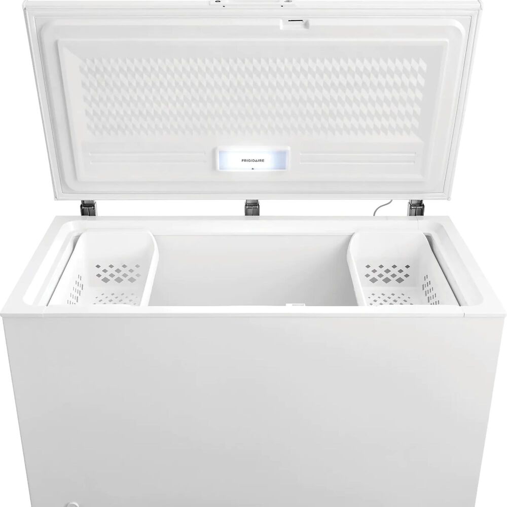 Frigidaire 14 8 Cu Ft Chest Freezer In White Nfm