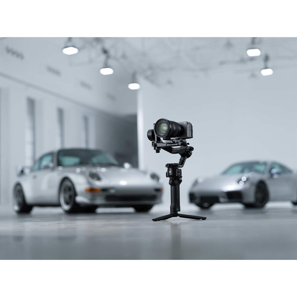 DJI RS 5 Combo Gimbal in Black, , large