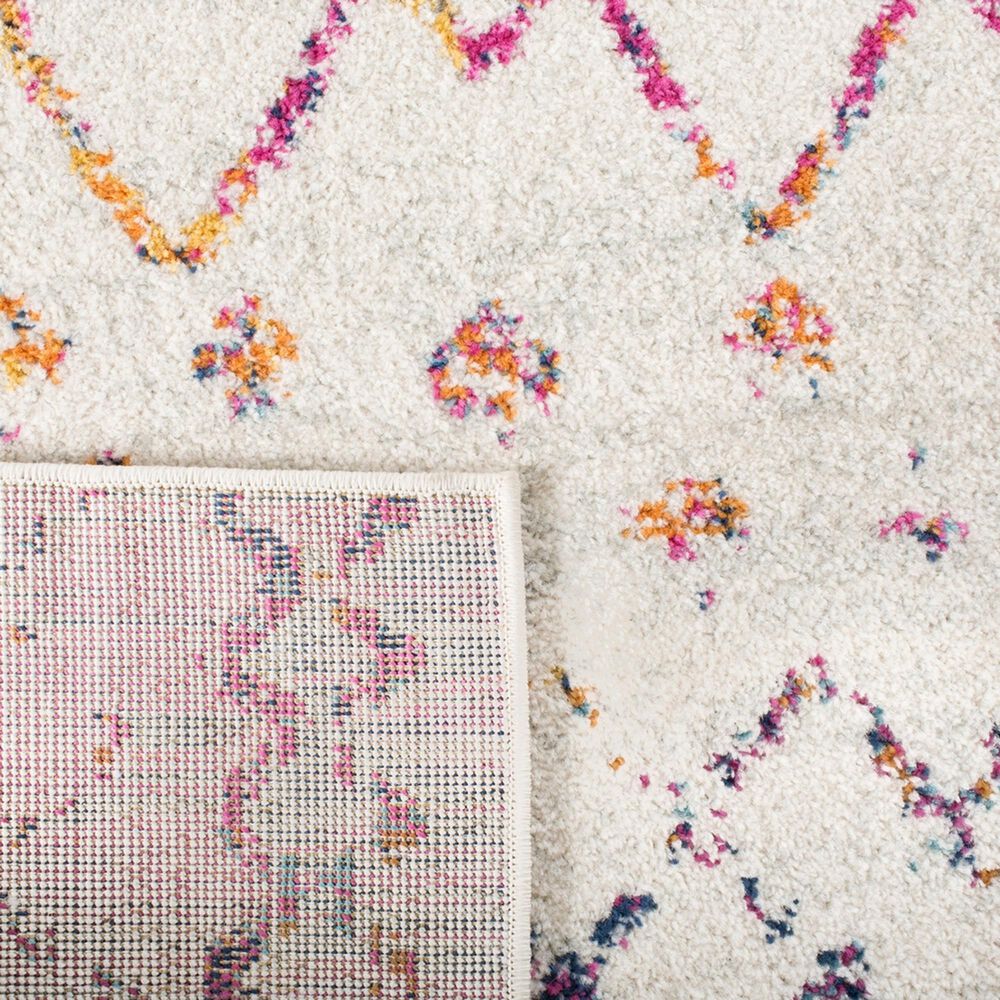 Safavieh Madison MAD798A 2&#39;3&quot; x 4&#39; Ivory and Fuchsia Scatter Rug, , large
