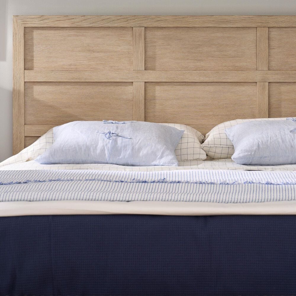 Universal Furniture Oasis King Platform Bed with Two Nightstands in Dockside, , large