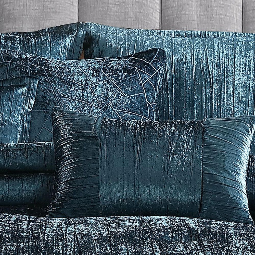 Hallmart Collectibles Blue Crinkle 7 pc King, , large