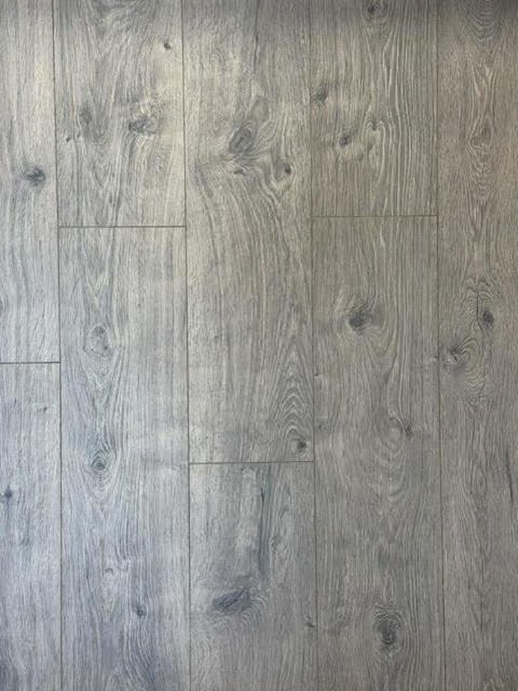 Mohawk 7.5" x 47.28" Gunbarrel Oak Laminate, , large