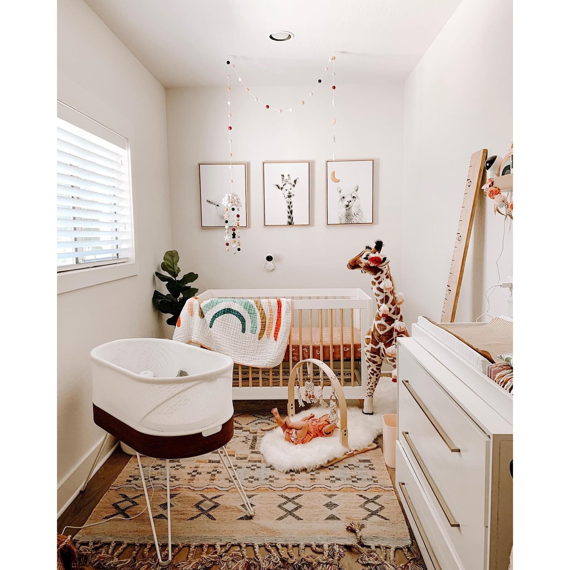 White sale babyletto crib
