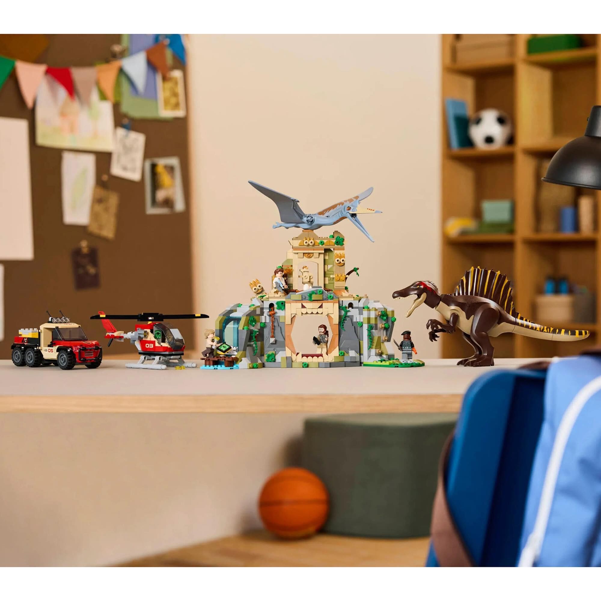 LEGO Jurassic World - Spinosaurus with Quetzalcoatlus Air Mission