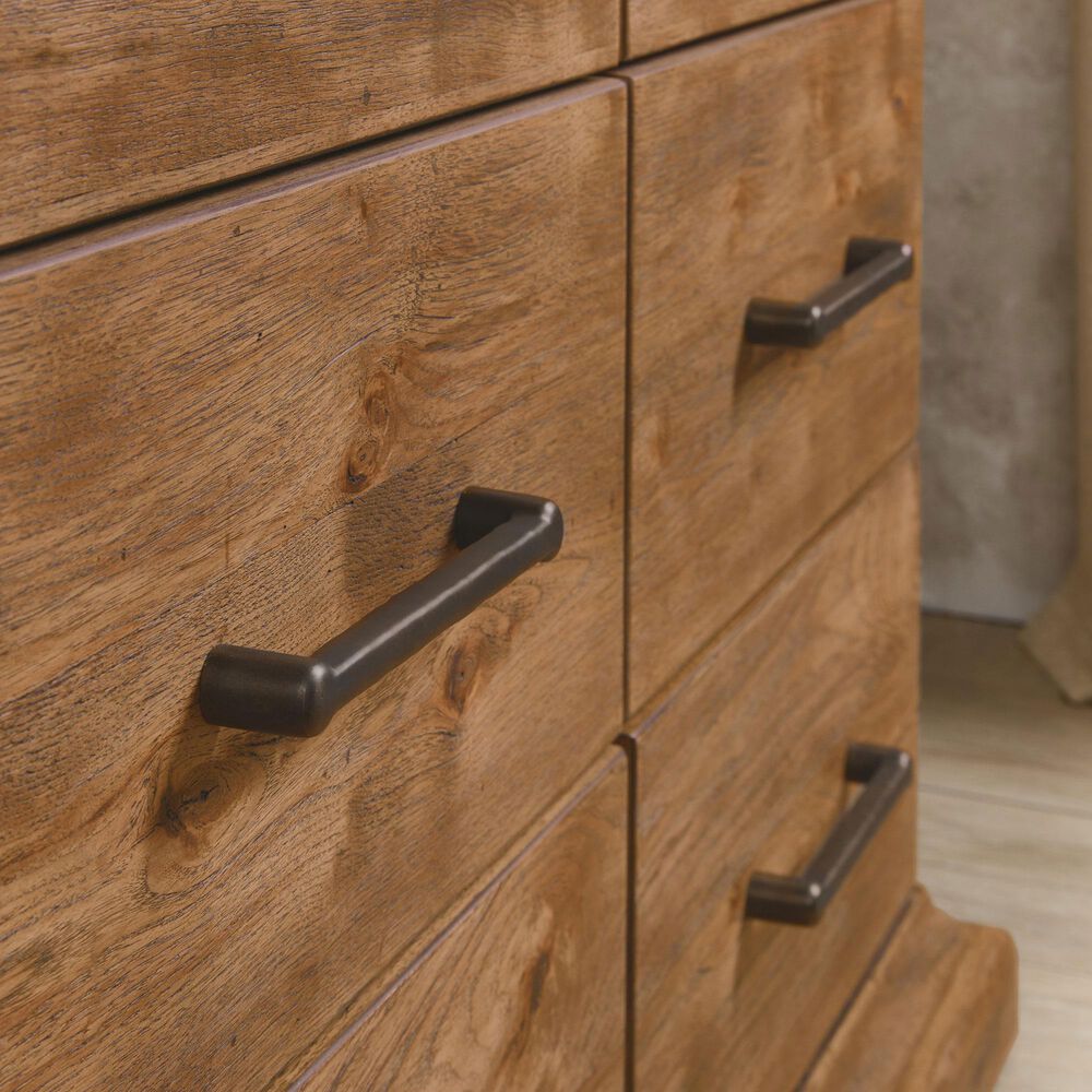 Hooker Furniture Big Sky 9-Drawer Dresser in Vintage Natural, , large