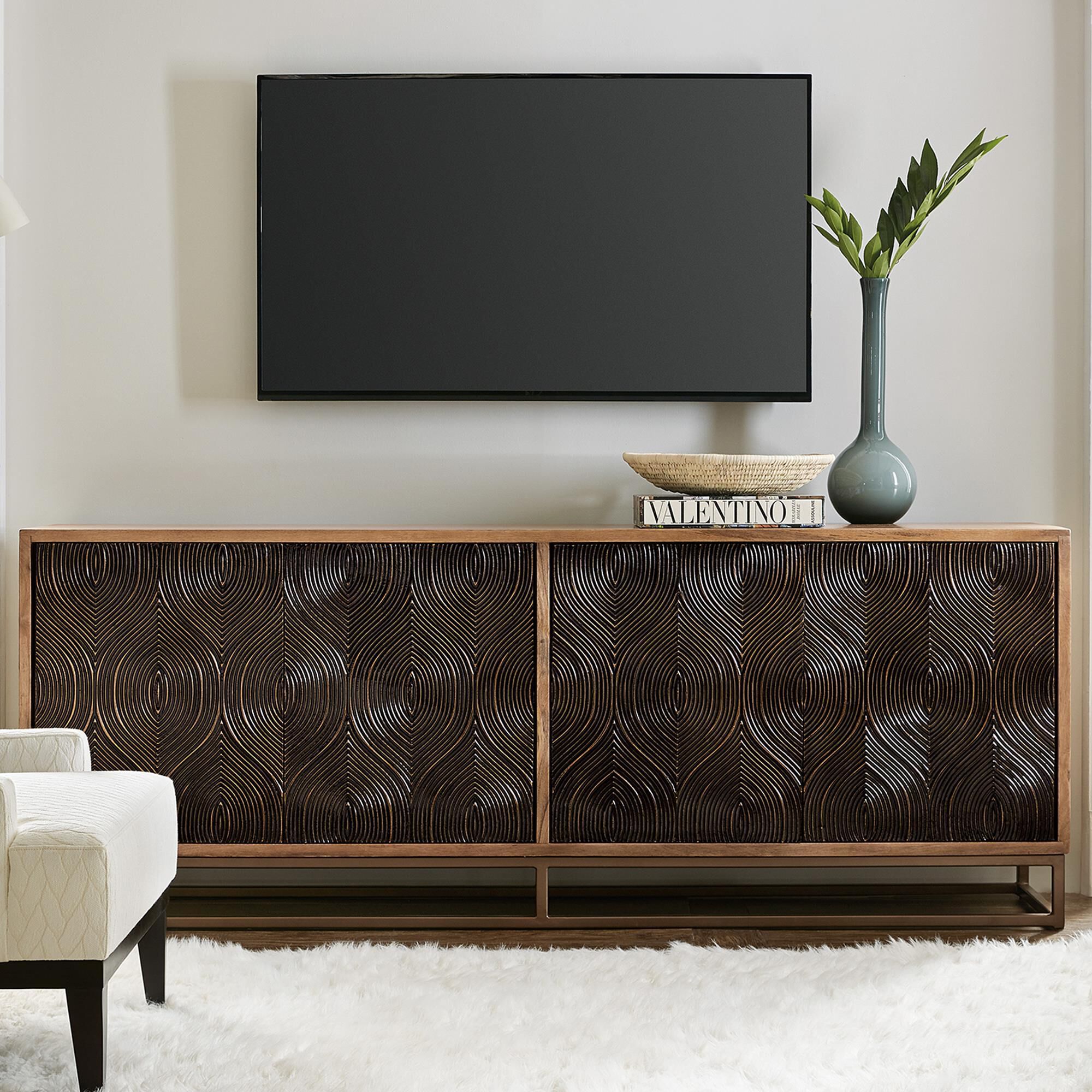 Hooker hot sale tv console