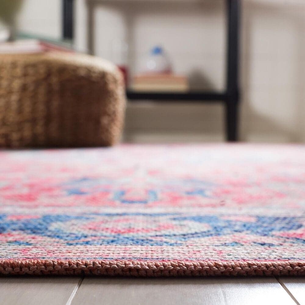 Safavieh Serapi 5&#39;3&quot; x 7&#39;6&quot; Navy and Red Area Rug, , large