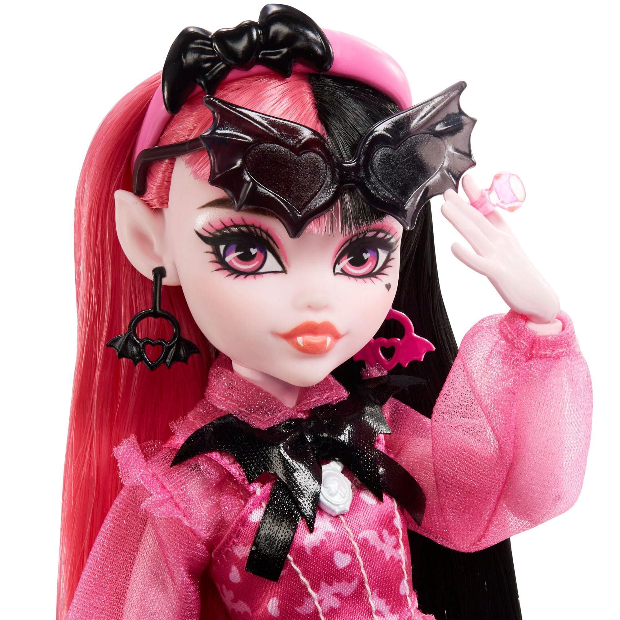 Monster High Draculaura Doll with Pet and Accessories in Pink and