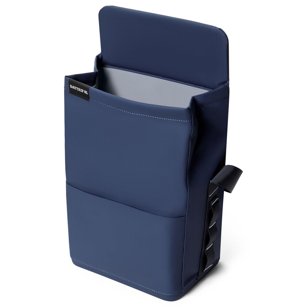 YETI Daytrip 6L Insulated Lunch Bag in Classic Navy, , large