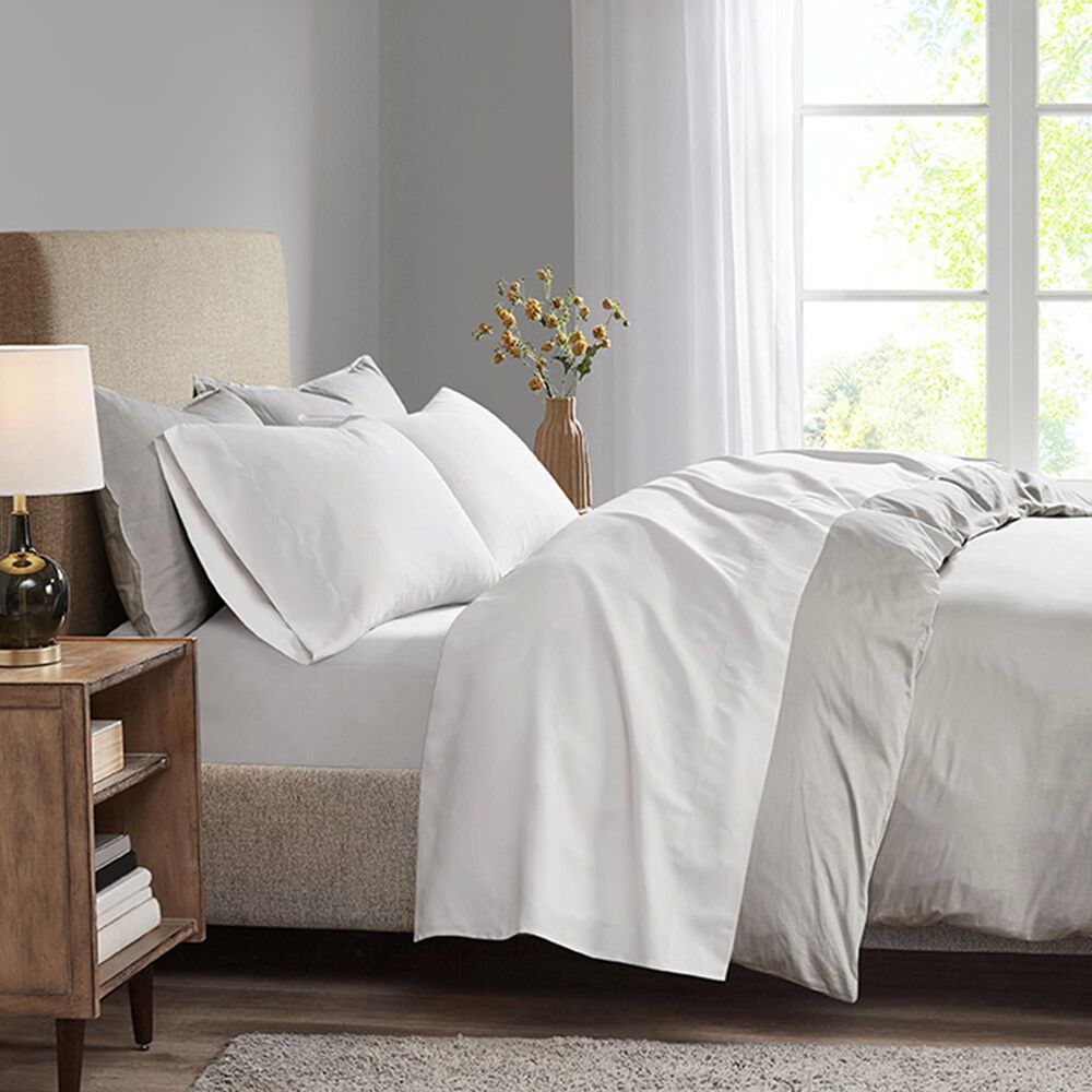 Hampton Park Madison Park 4-Piece Luxurious Brushed Microfiber Deep Pocket King Sheet Set in White, , large