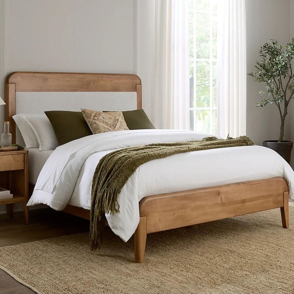 Archbold Furniture Warren Queen Platform Bed in Harvest, , large