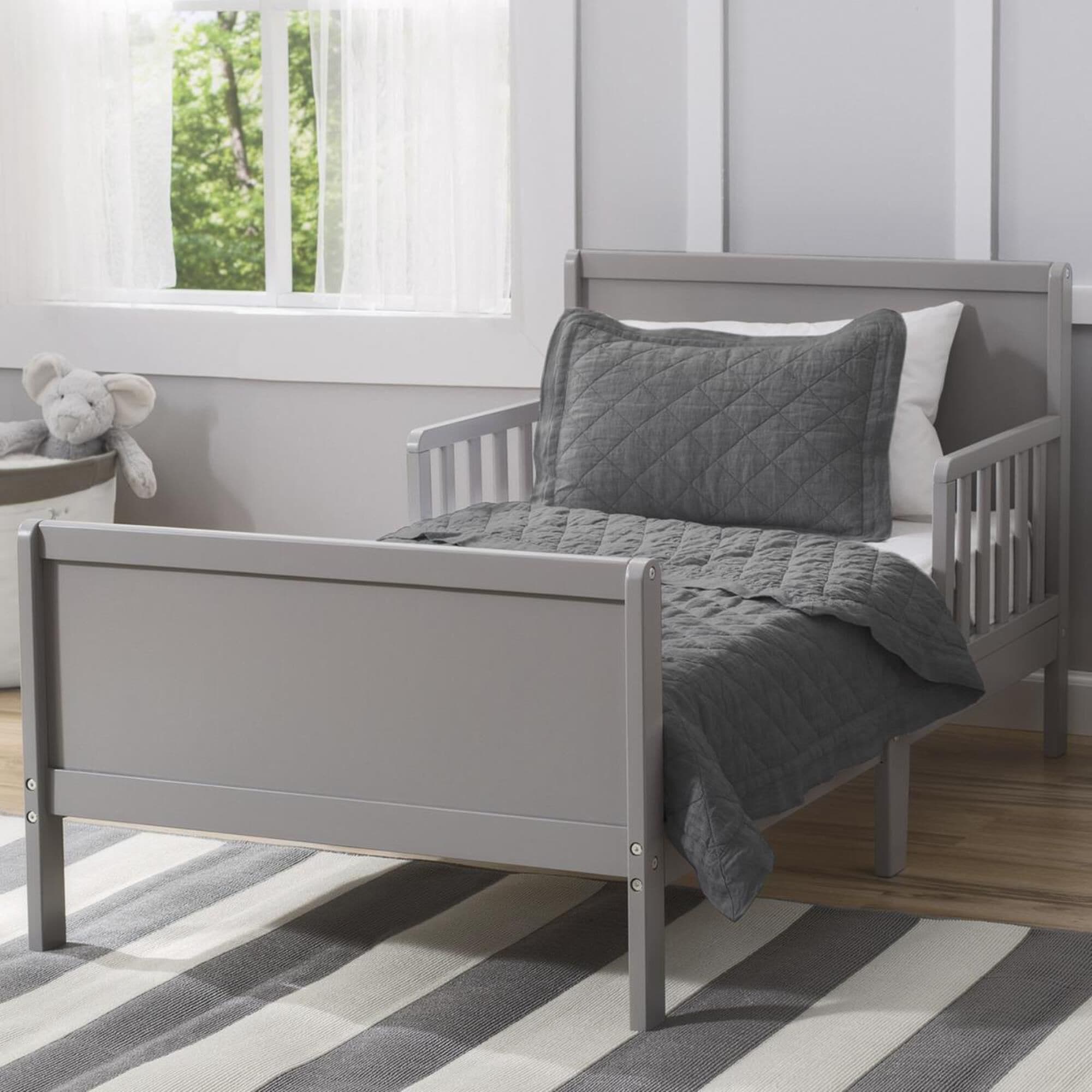 Toddler bed clearance grey