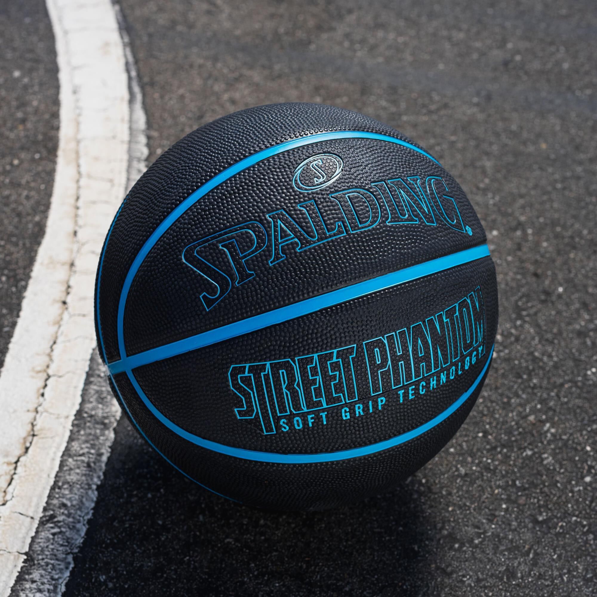 Wilson Evolution Basketball Size 7 SPALDING - STREET PHANTOM