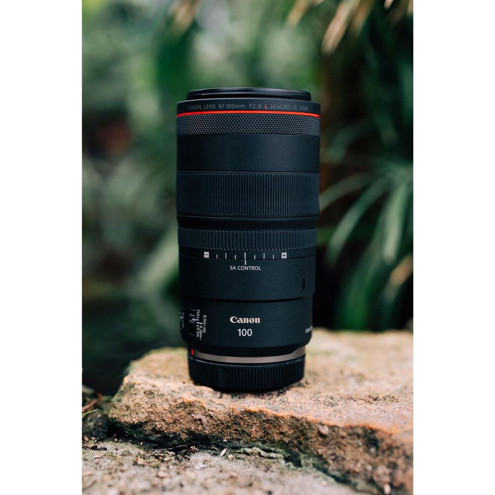 Canon RF100mm F2.8 L Macro IS USM Telephoto Lens in Black, , large