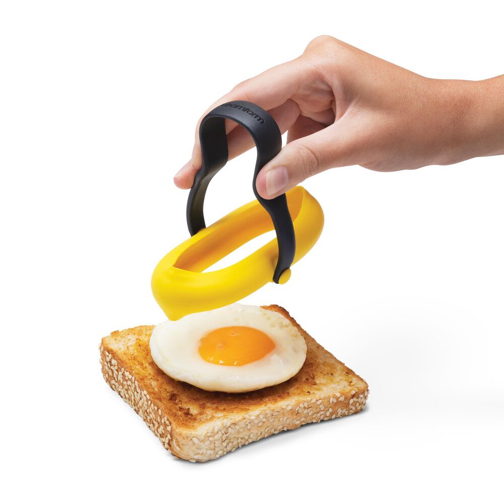 Dreamfarm Flegg Flip Serve Egg Ring in Yellow and Black &#40;Set of 2&#41;, , large