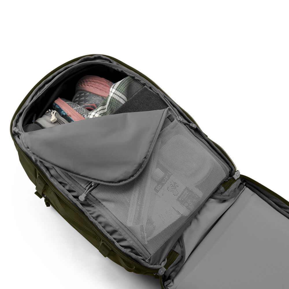 YETI Crossroads 35L Backpack in Olive, , large