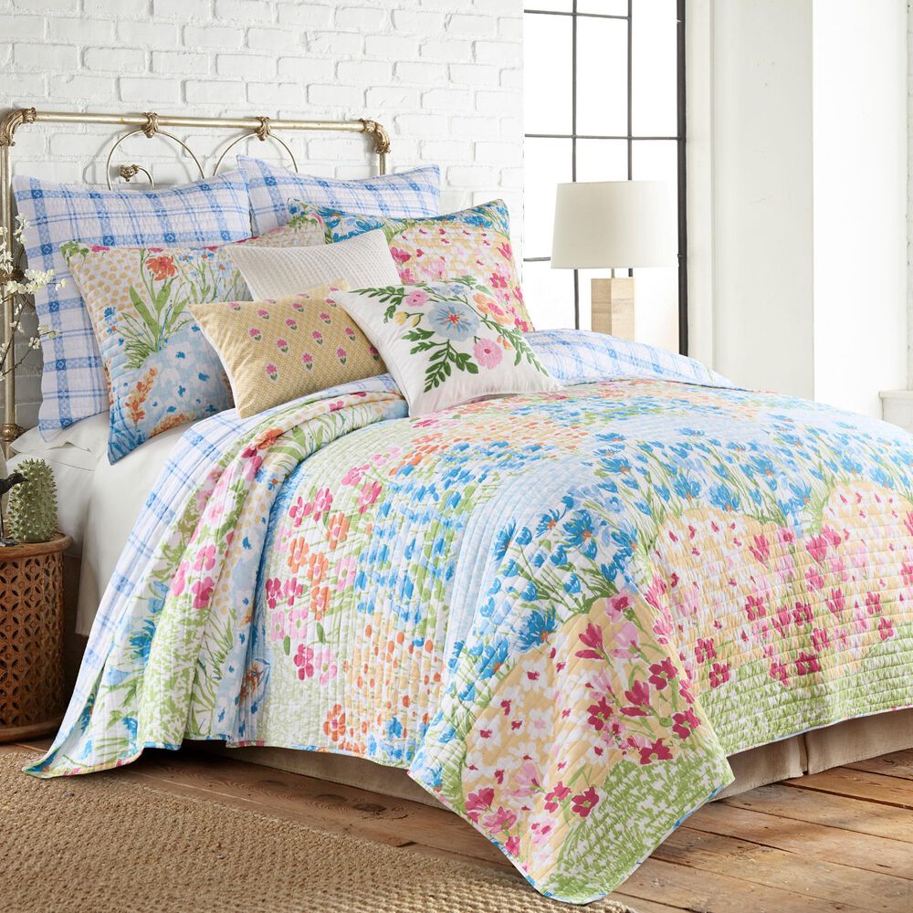 Levtex Blooming Hillside 2-Piece Twin Quilt Set in Multicolor, , large