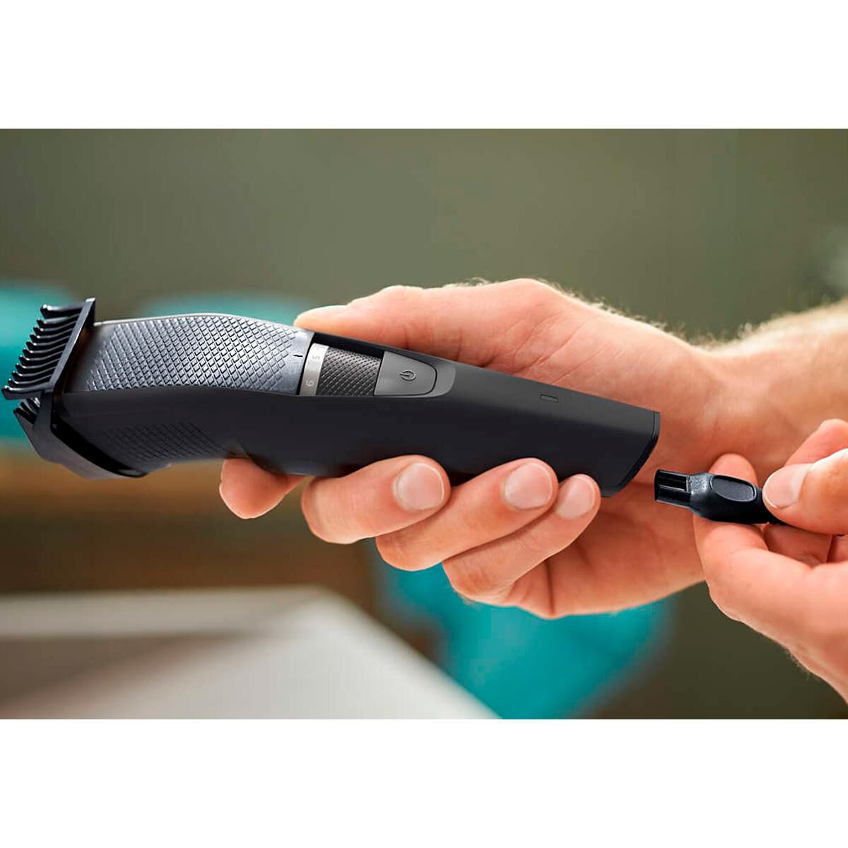 Philips Norelco Beard and Stubble Trimmer Series 3000 NFM